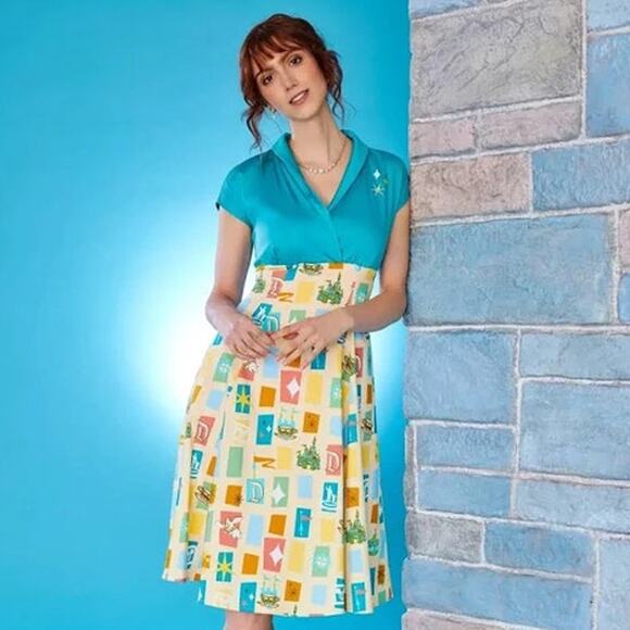 Disney Parks Dress Shop Fantasyland Magic Kingdom Dress 2XL NWT - Picture 2 of 15